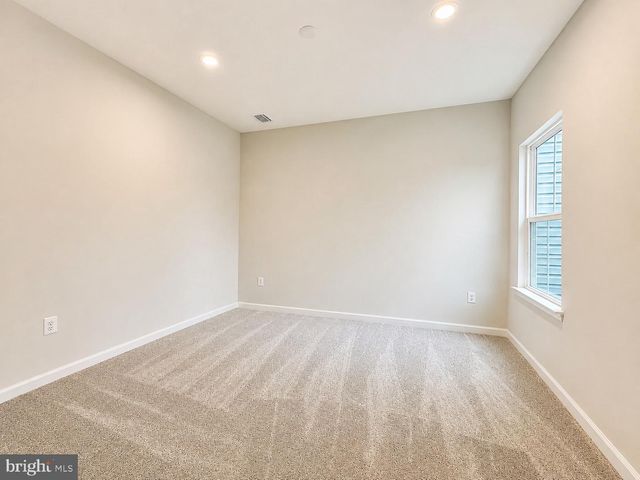 4843 BERRYFIELD LN, Fredericksburg, VA 22408