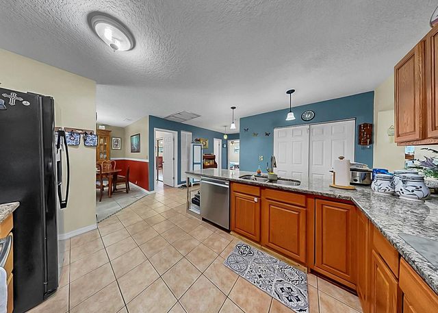 913 HELENA DRIVE, Brandon, FL 33511