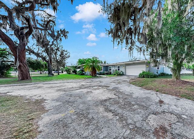 913 HELENA DRIVE, Brandon, FL 33511