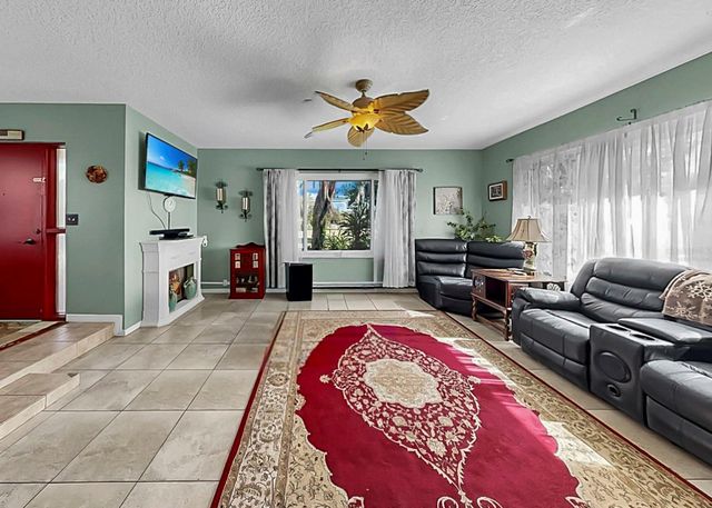 913 HELENA DRIVE, Brandon, FL 33511