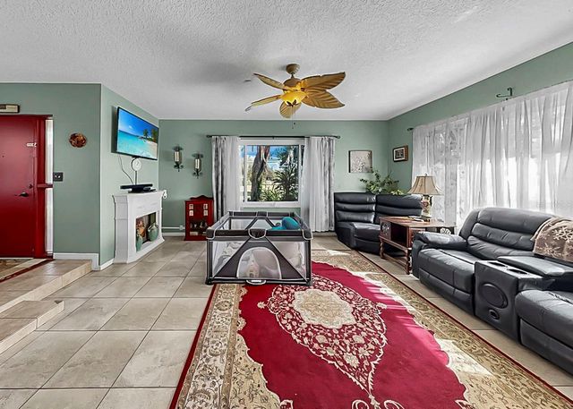 913 HELENA DRIVE, Brandon, FL 33511