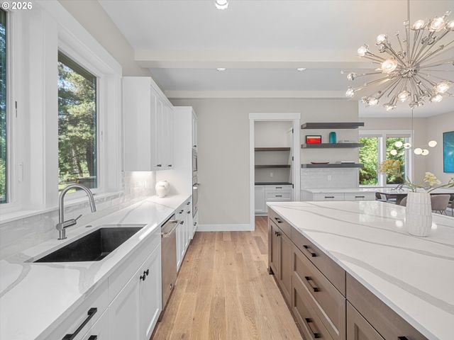 17680 STAFFORD Rd, Lake Oswego, OR 97034