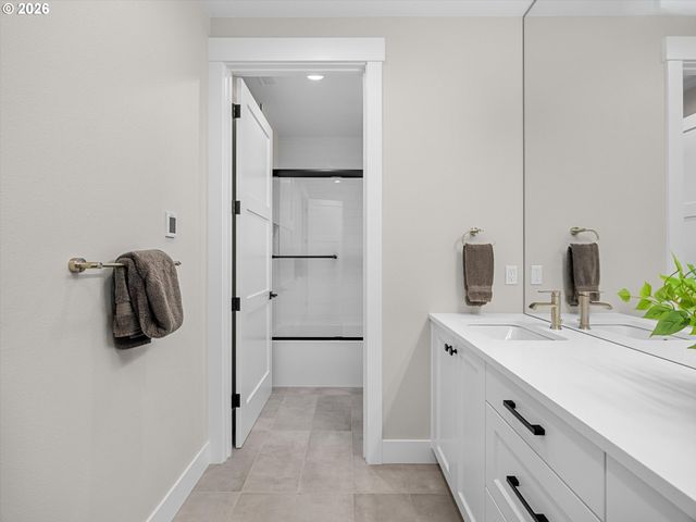 17680 STAFFORD Rd, Lake Oswego, OR 97034