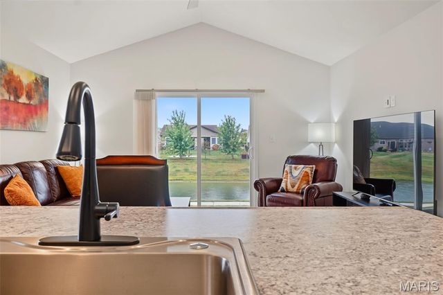 284 Crestfield Court, St Charles, MO 63301