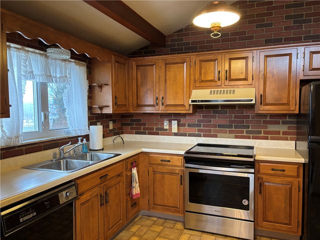 553 Beechwood Drive, Unity Twp, PA 15650