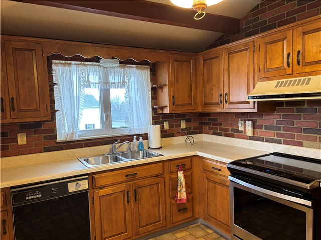 553 Beechwood Drive, Unity Twp, PA 15650