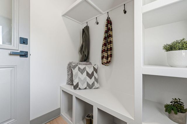 975 Carpenter Street, Columbus, OH 43206