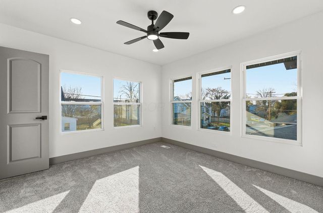 975 Carpenter Street, Columbus, OH 43206