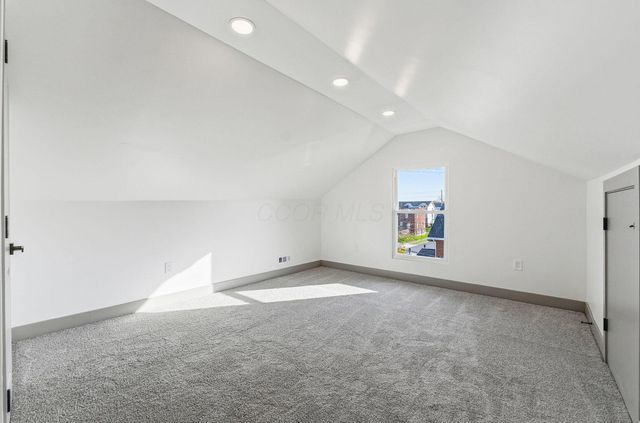 975 Carpenter Street, Columbus, OH 43206