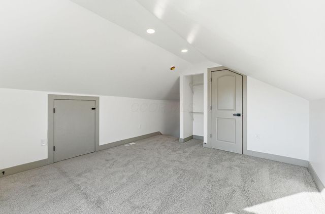 975 Carpenter Street, Columbus, OH 43206