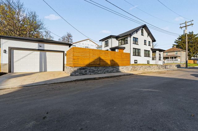 975 Carpenter Street, Columbus, OH 43206