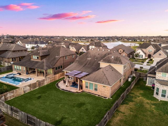 2011 Big Creek Way, Missouri City, TX 77459