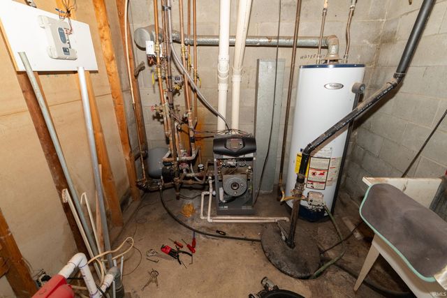 22 Shore Manor Court, Bristol, IN 46507