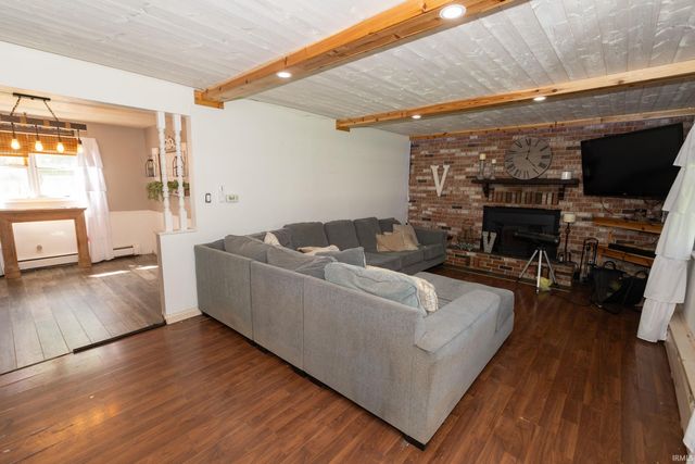 22 Shore Manor Court, Bristol, IN 46507
