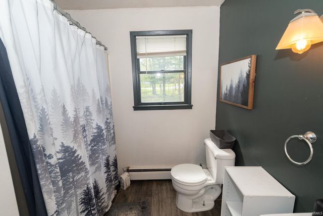 22 Shore Manor Court, Bristol, IN 46507