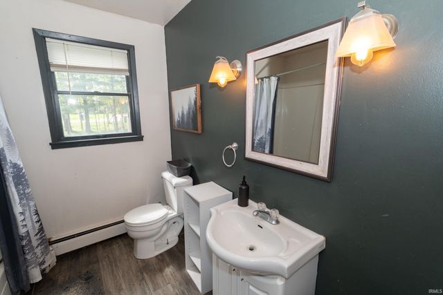 22 Shore Manor Court, Bristol, IN 46507