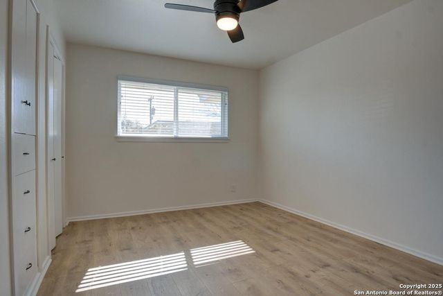 150 Sprucewood, San Antonio, TX 78216