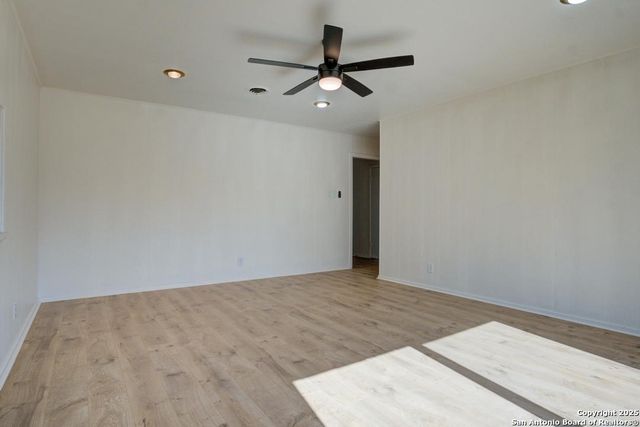 150 Sprucewood, San Antonio, TX 78216