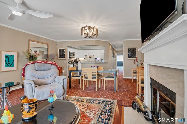 51 Harbour Close 51, New Haven, CT 06519