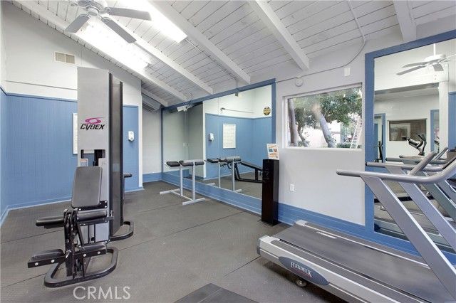 1000 W Macarthur Boulevard 18, Santa Ana, CA 92707