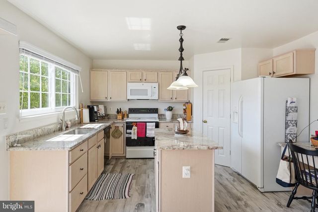 8222 RAMSEUR PL, Manassas, VA 20109