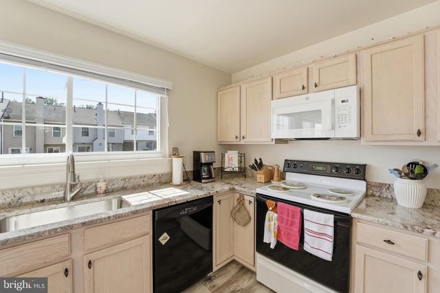8222 RAMSEUR PL, Manassas, VA 20109