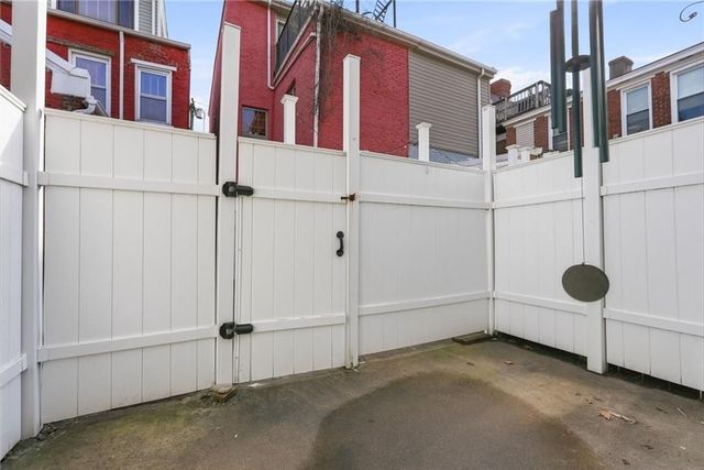 2334 Fox Way, South Side, PA 15203