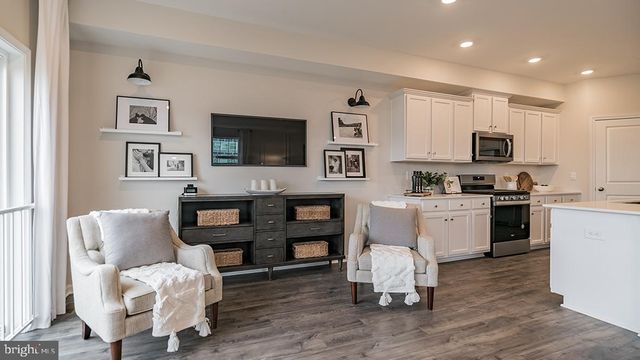 407 MOORE RD, Wallingford, PA 19086