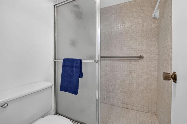 1100 Saint Charles Place 203, Pembroke Pines, FL 33026