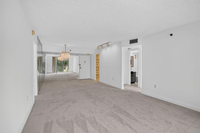 1100 Saint Charles Place 203, Pembroke Pines, FL 33026