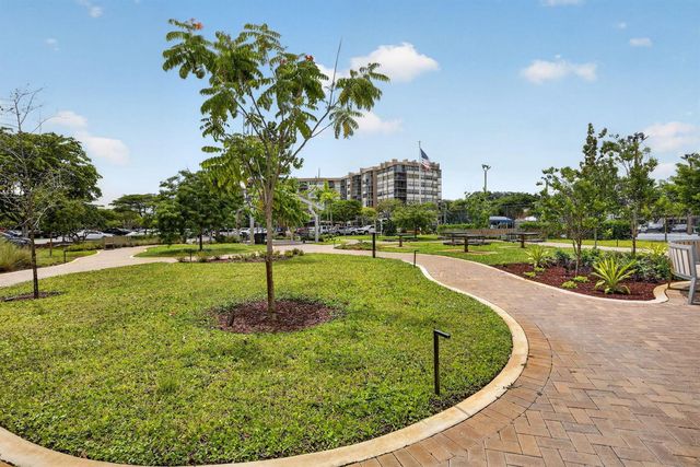 1100 Saint Charles Place 203, Pembroke Pines, FL 33026
