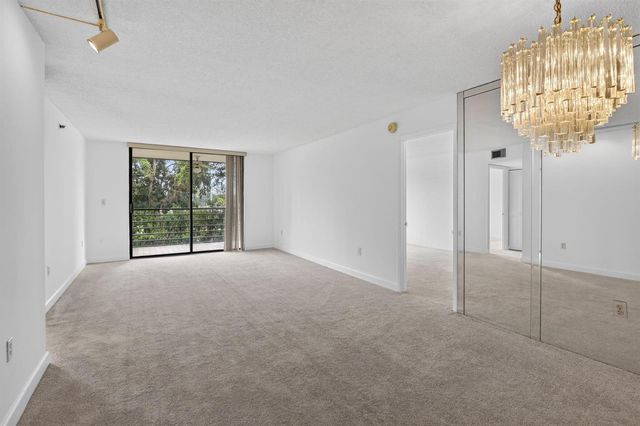 1100 Saint Charles Place 203, Pembroke Pines, FL 33026