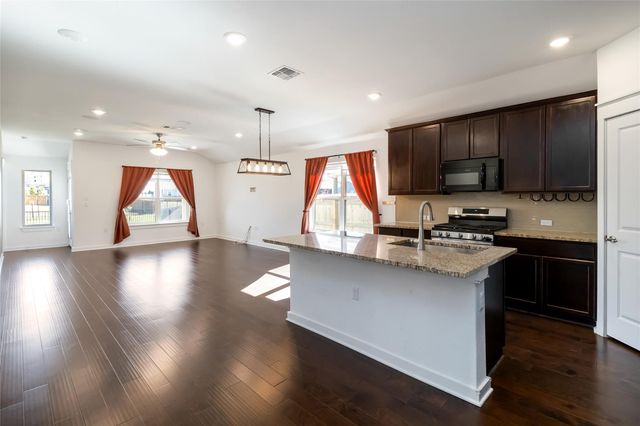 7407 Grenadine Bloom BND, Del Valle, TX 78617