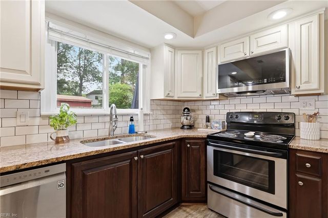401 Old Forge CT, Virginia Beach, VA 23452