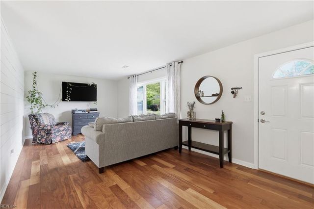 401 Old Forge CT, Virginia Beach, VA 23452