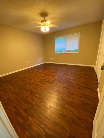 2430 NW 4TH TERRACE, Gainesville, FL 32609