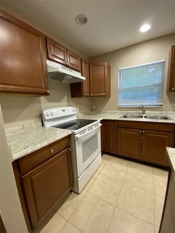 2430 NW 4TH TERRACE, Gainesville, FL 32609