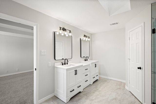 760 Willow Lane, Waxahachie, TX 75165