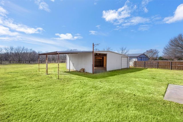 760 Willow Lane, Waxahachie, TX 75165