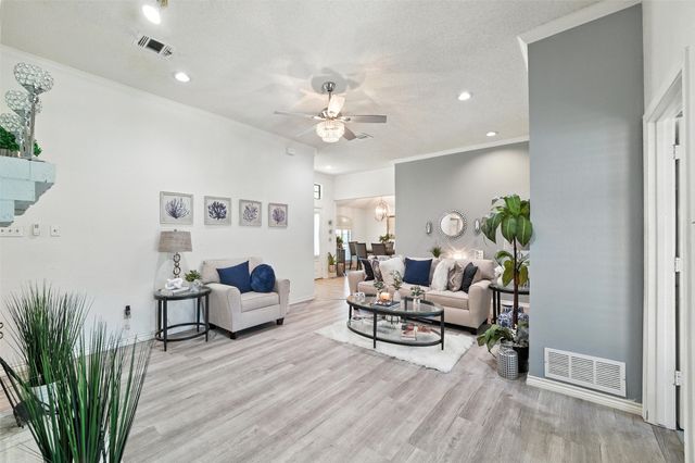 709 Arbor Creek Drive, Desoto, TX 75115