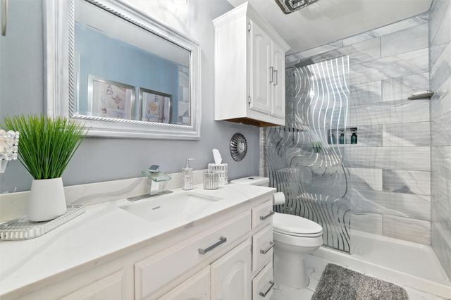 709 Arbor Creek Drive, Desoto, TX 75115