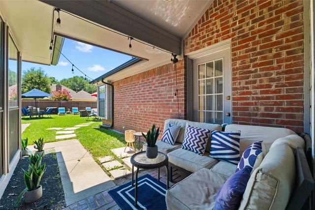 709 Arbor Creek Drive, Desoto, TX 75115
