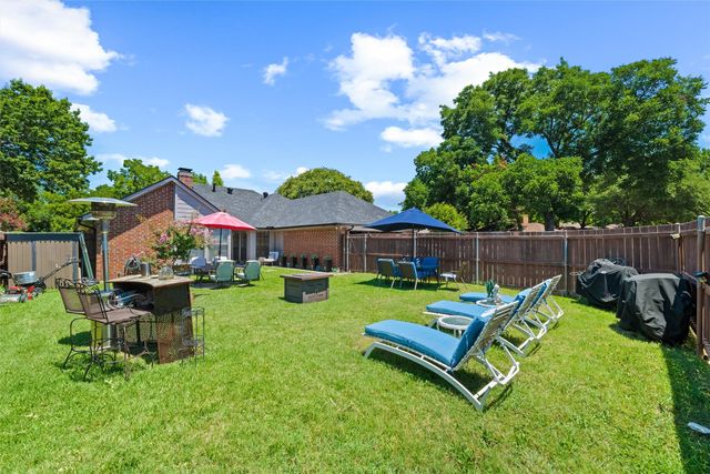 709 Arbor Creek Drive, Desoto, TX 75115