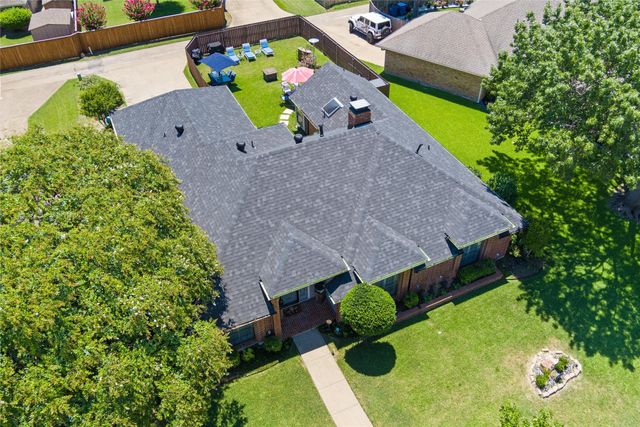 709 Arbor Creek Drive, Desoto, TX 75115