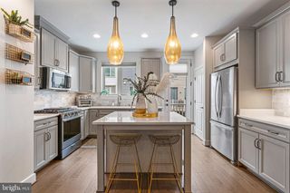 874 THOMPSON CRES #40, Rockville, MD 20852