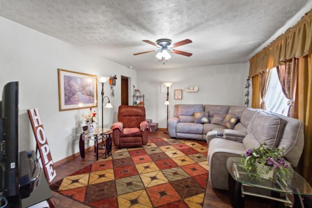 3267 Castleton Street, Grove City, OH 43123