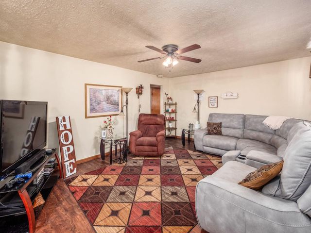 3267 Castleton Street, Grove City, OH 43123