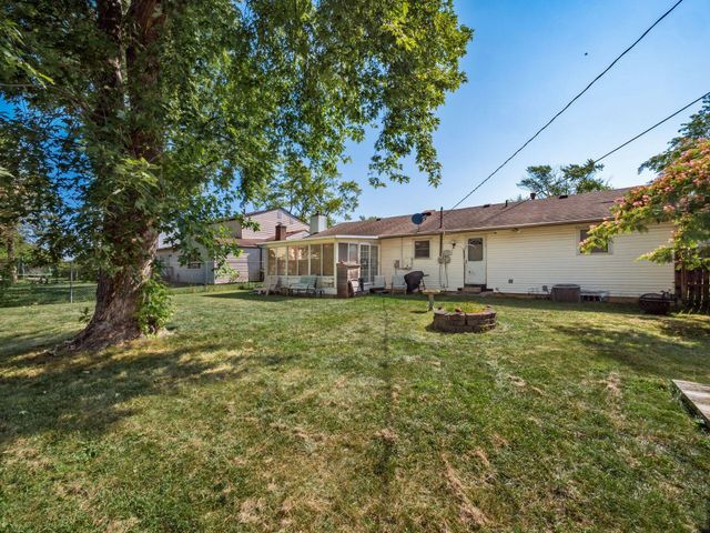 3267 Castleton Street, Grove City, OH 43123