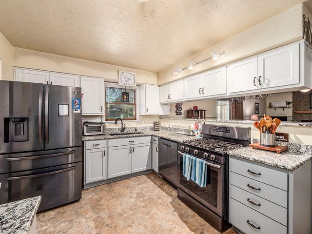 3267 Castleton Street, Grove City, OH 43123
