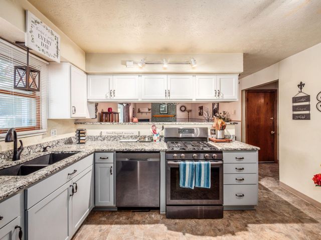 3267 Castleton Street, Grove City, OH 43123